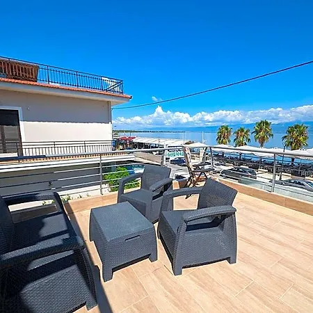 Bella Vista Luxury Hotel *